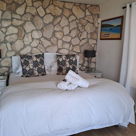 Kleinzee Oceanfront Guesthouse Gansbaai Eksteriør billede