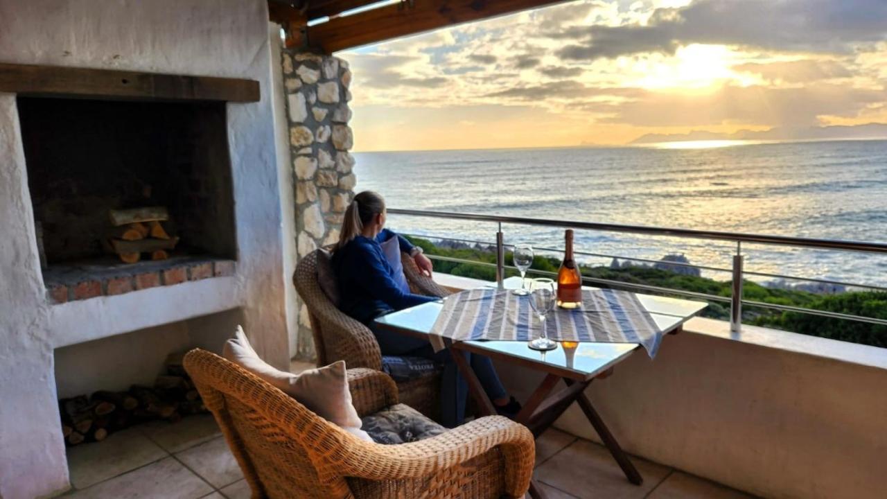 Kleinzee Oceanfront Guesthouse Gansbaai Eksteriør billede