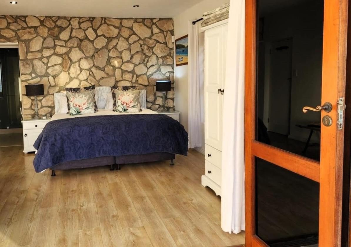 Kleinzee Oceanfront Guesthouse Gansbaai Eksteriør billede