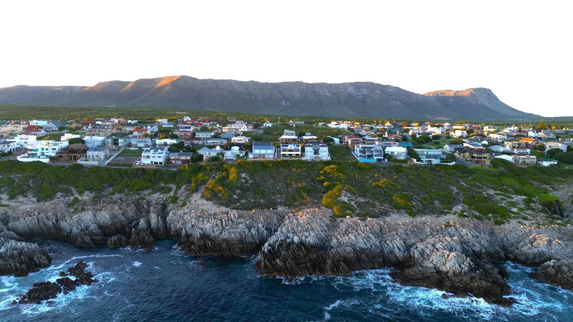 Kleinzee Oceanfront Guesthouse Gansbaai Eksteriør billede